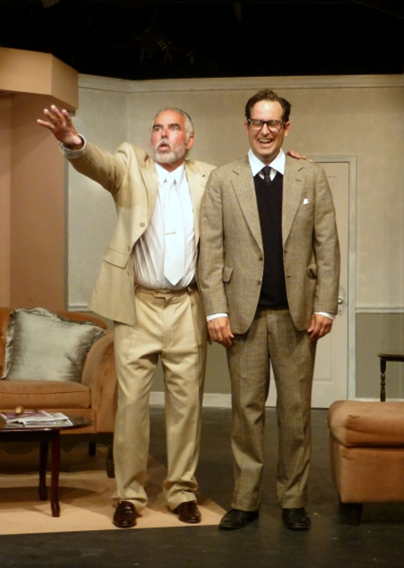 Photo Flash: Sneak Peek at Kentwood Players LEND ME A TENOR at the Westchester Playhouse Image
