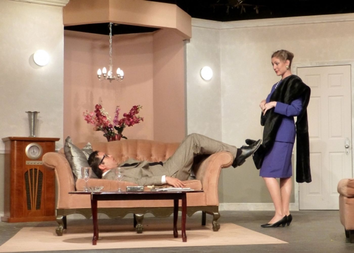Photo Flash: Sneak Peek at Kentwood Players LEND ME A TENOR at the Westchester Playhouse Image