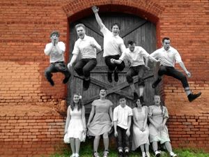 Robby Patterson, Drew Roberts, Devin Johnson, Matthew Reindl, Brian Jordan. Left to r Photo