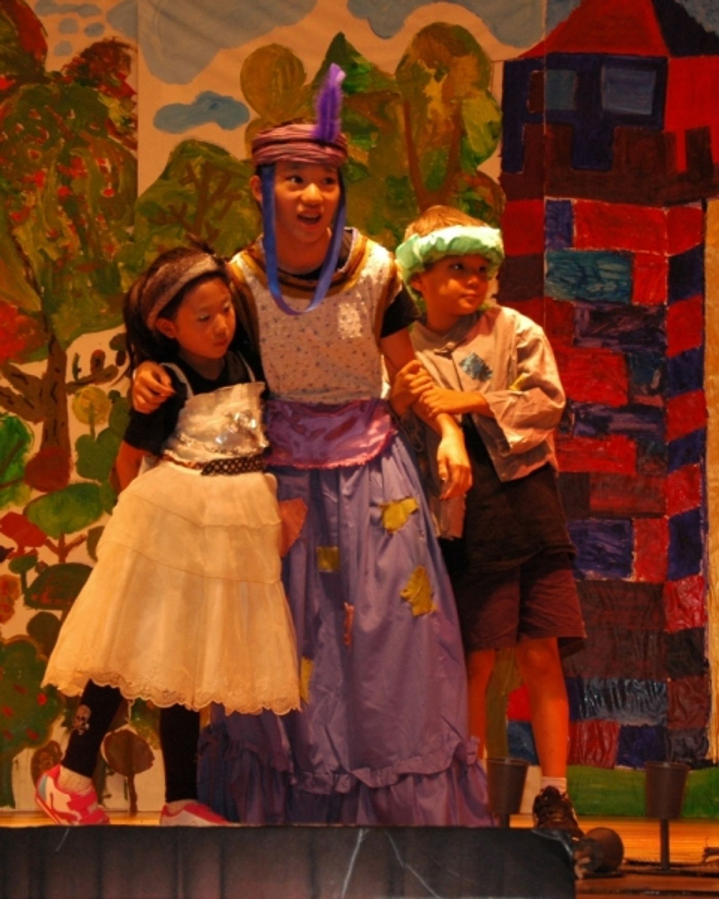 Photo Coverage: Beijing Playhouse Academy of Performing Arts Kids Theatre Camp Performance of Ali Baba and the Forty Thieves  Image