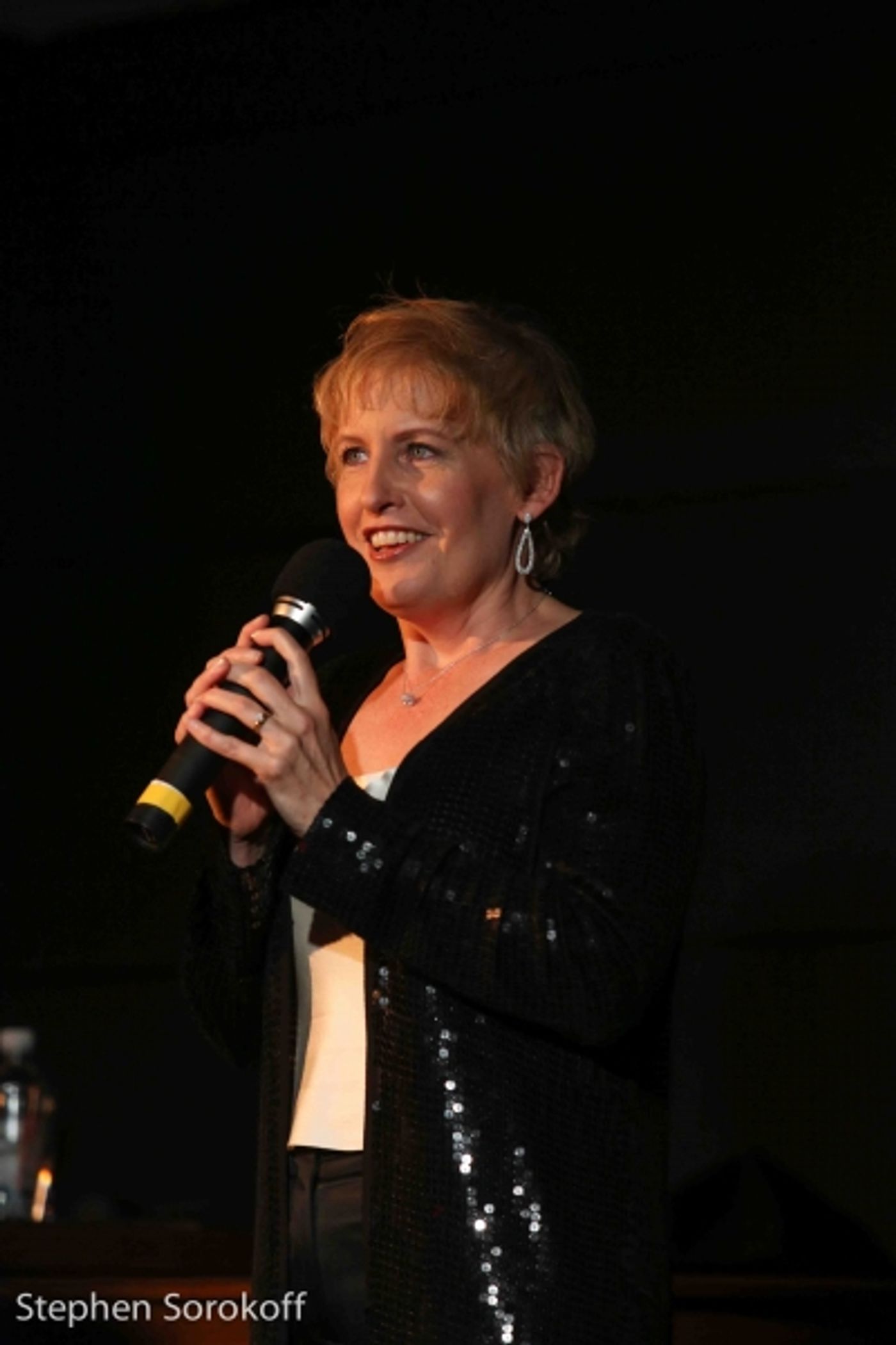 Photo Coverage: Liz & Ann Hampton Callaway Bring SIBLING REVELRY to MR. FINN'S CABARET  Image