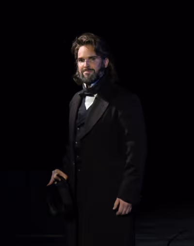 Hugh Panaro  Photo