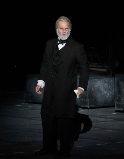 Hugh Panaro  Photo