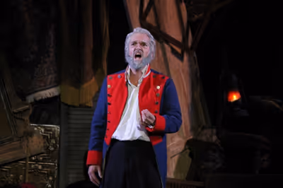 Hugh Panaro  Photo