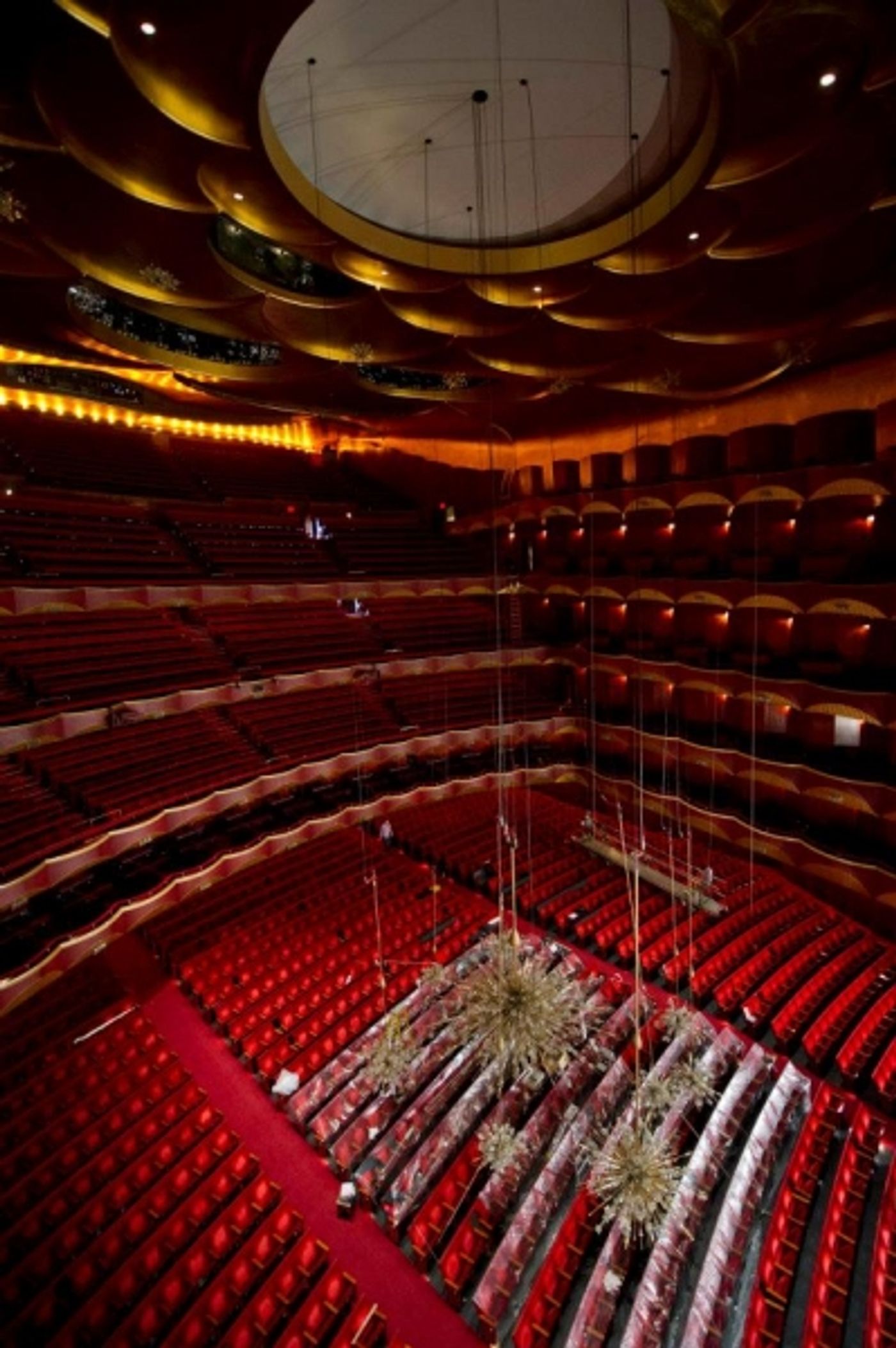 Photo Flash: Chandelier Cleaning at the Metropolitan Opera Image