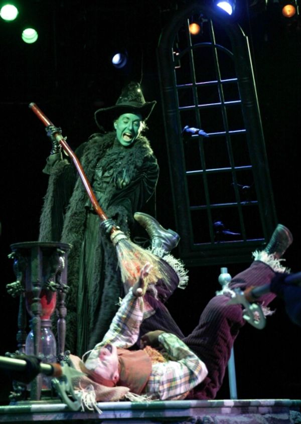 Laura Jordan (Wicked Witch of the West) and Paul Sabala (Scarecrow) Photo
