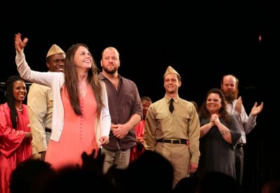  Sutton Foster, Joshua Henry, Chris Sullivan, Van Hughes, Keala Settle and Paul Whitt Photo
