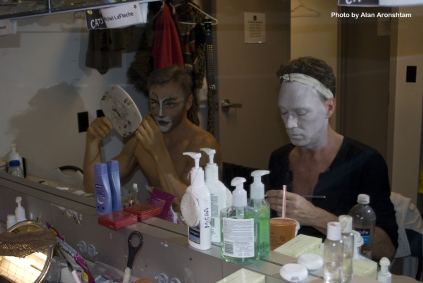 Photo Flash: Go Backstage at CATS with Martin Samuel Image