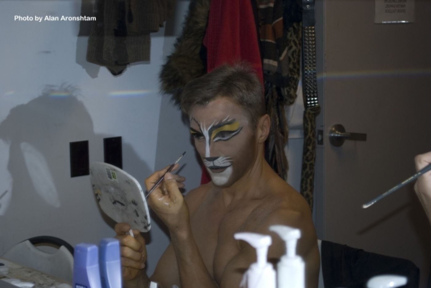 Photo Flash: Go Backstage at CATS with Martin Samuel Image