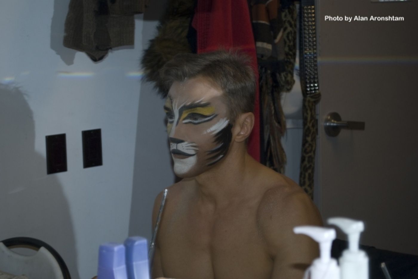 Photo Flash: Go Backstage at CATS with Martin Samuel Image