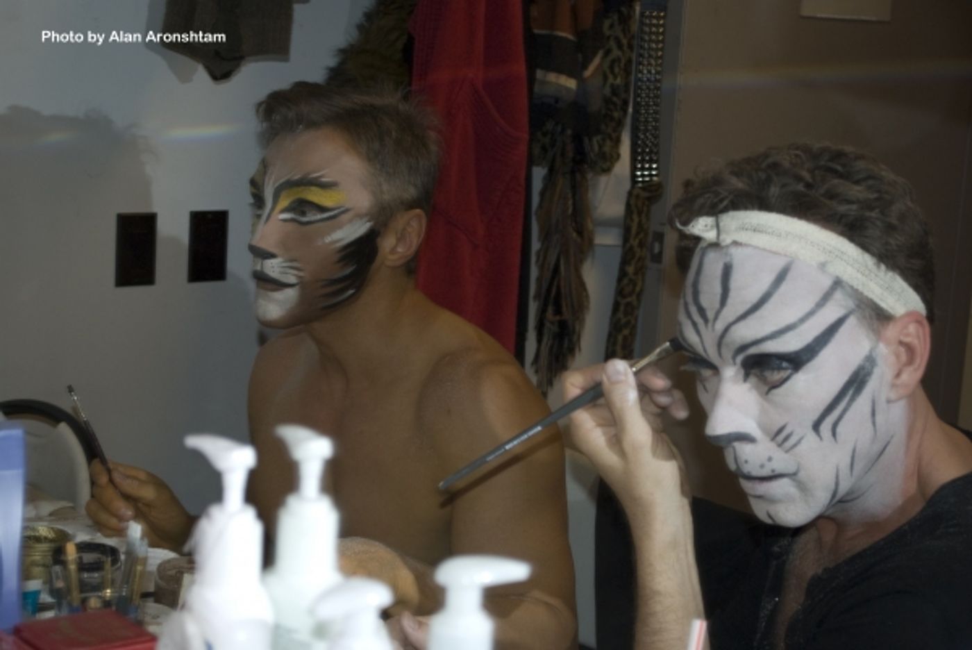 Photo Flash: Go Backstage at CATS with Martin Samuel Image