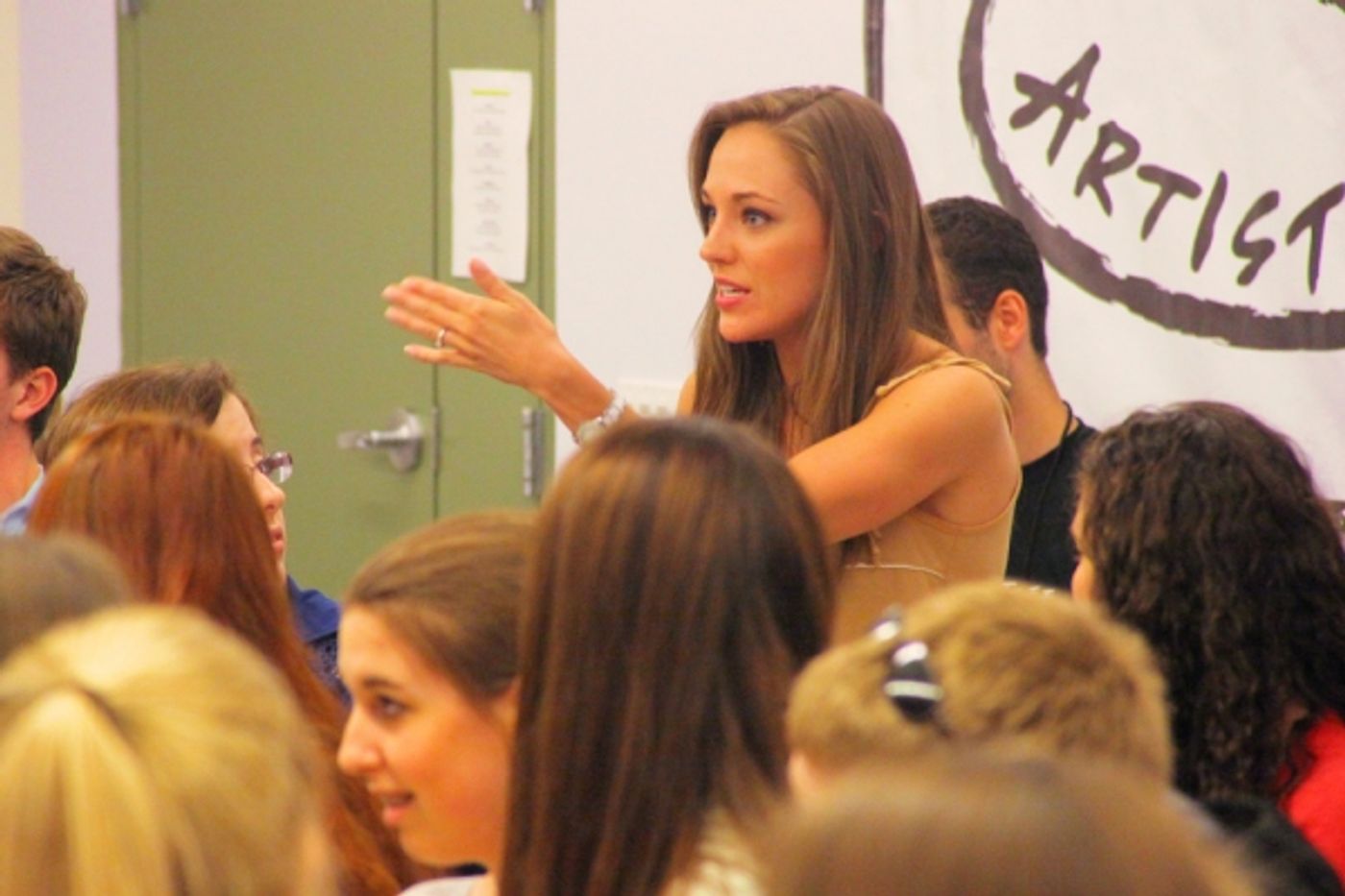 Photo Flash: Laura Osnes Stops by Broadway Artists Alliance's Summer Intensive Classes  Image