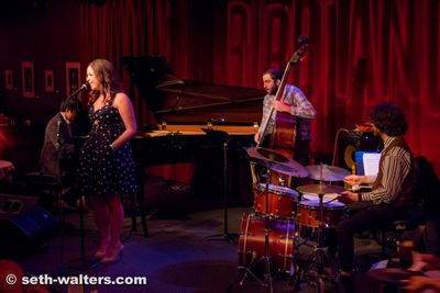 Lindsay Mendez Photo