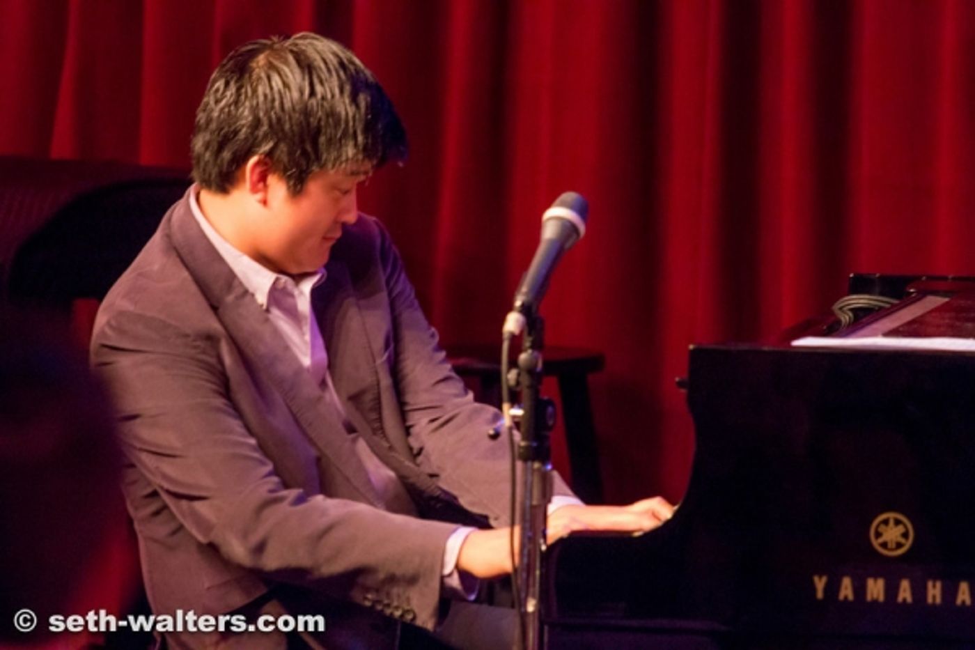 Photo Flash: WICKED's Lindsay Mendez Plays Birdland Jazz Club!  Image