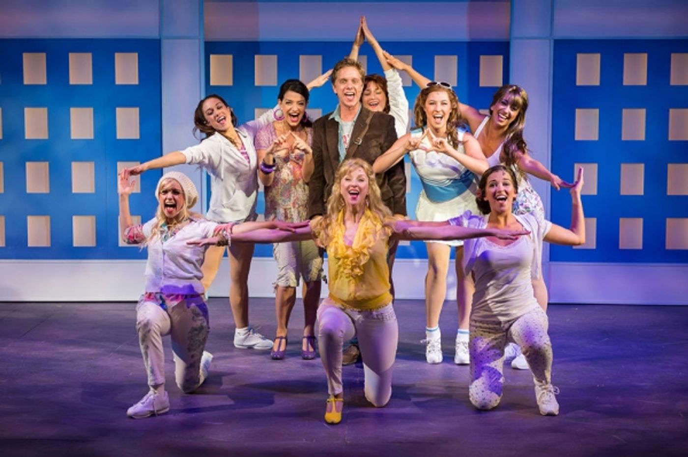 Photo Flash: First Look at Michelle London, Ben Nordstrom and More in LEGALLY BLONDE at Stages St. Louis, Opening Tonight!  Image