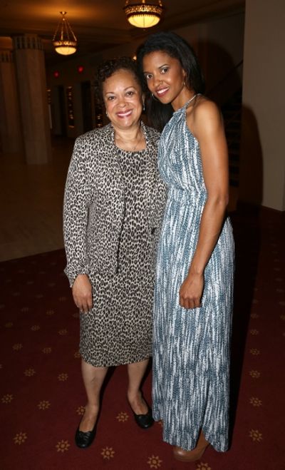 Renee Elise Goldsberry  Photo