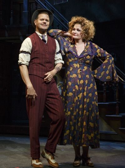 Clarke Thorell as Rooster Hannigan and Faith Prince as Miss Hannigan
 Photo
