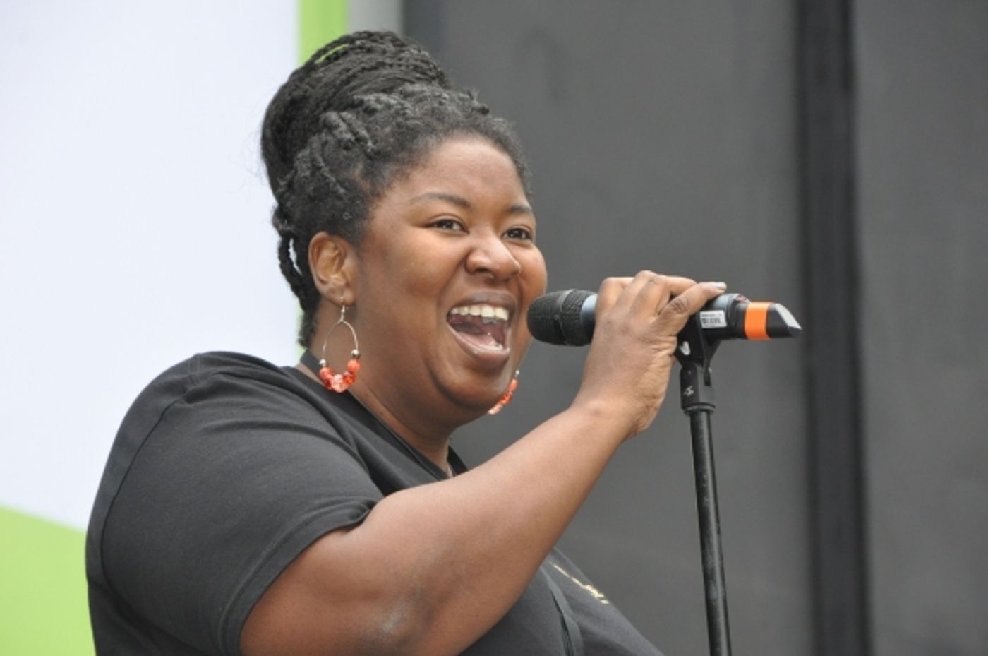 Photo Coverage: SOUL DOCTOR, ROCK OF AGES & More Visit Broadway in Bryant Park! Image