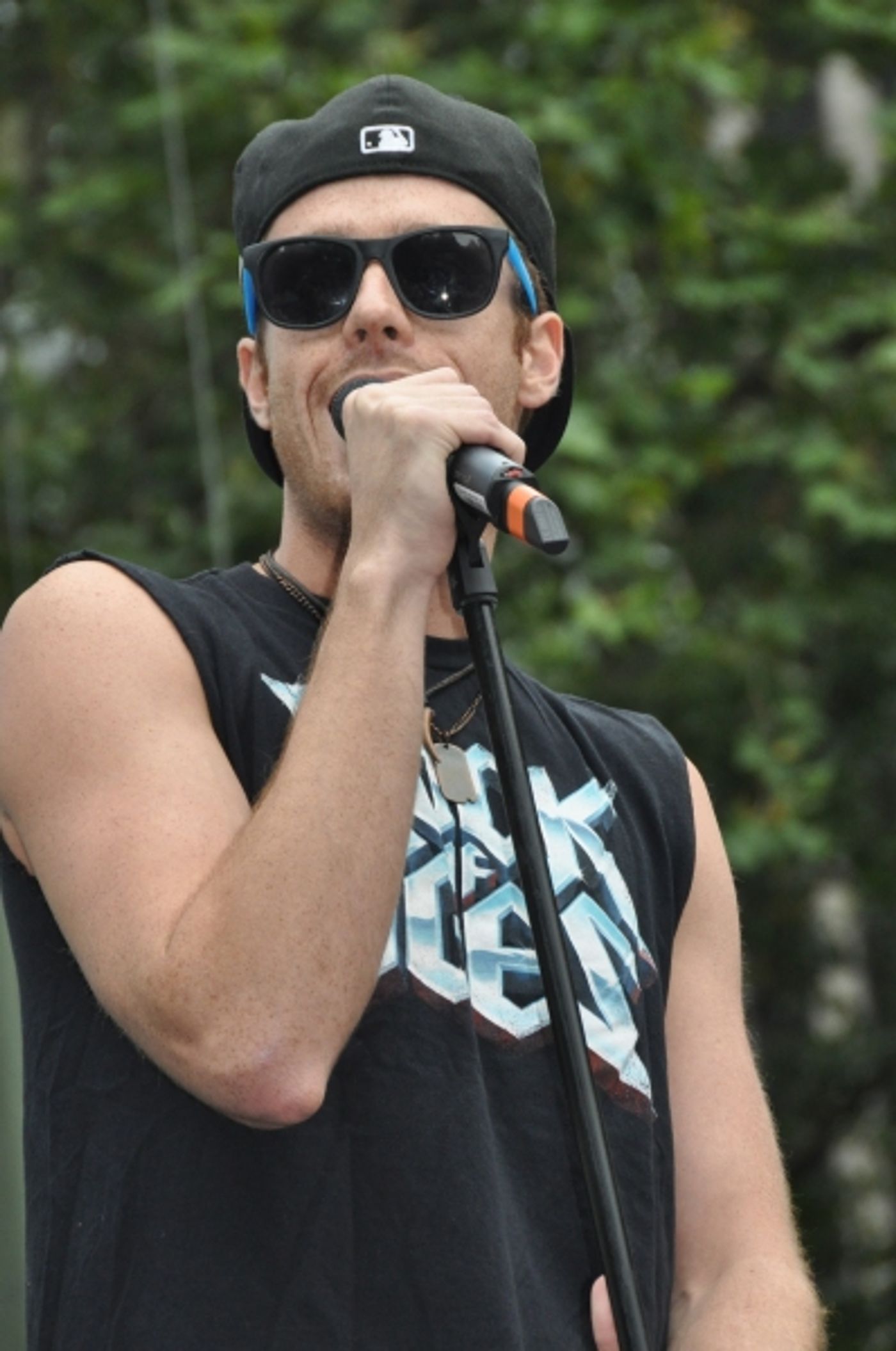 Photo Coverage: SOUL DOCTOR, ROCK OF AGES & More Visit Broadway in Bryant Park! Image
