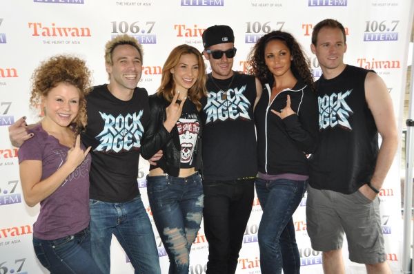 Josephine Rose Roberts, Joey Calveri, Cassie Silva, Cody Scott Lancaster, Jenn Rias a Photo