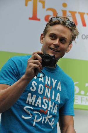 Billy Magnussen @ BroadwayWorld Billy Magnussen Photo