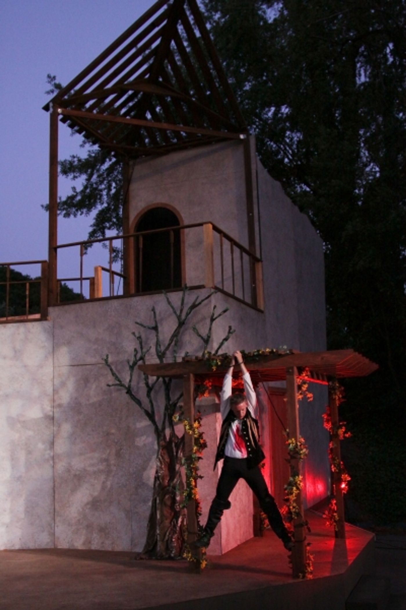 Photo Flash: Marin Shakespeare Company's THE SPANISH TRAGEDY, Now Through 8/11  Image