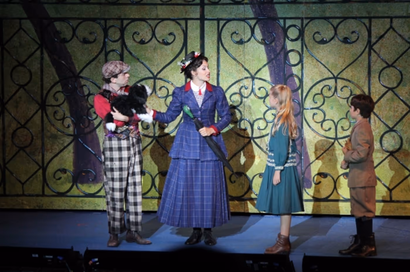 Photos and Video: First Look at Jenny Powers, Rob McClure & More in MARY POPPINS at the MUNY! Image