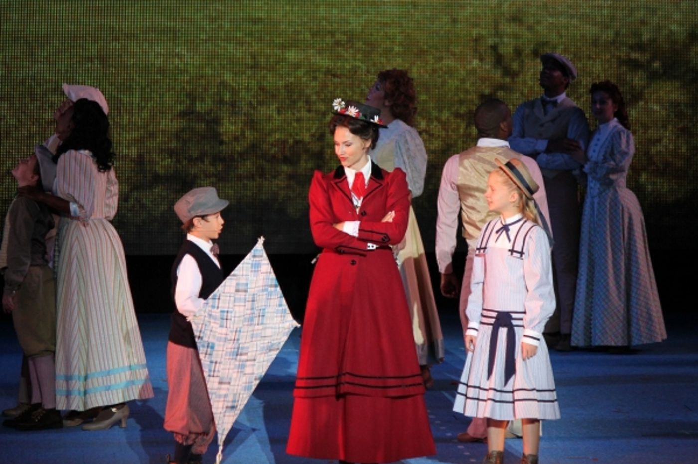 Photos and Video: First Look at Jenny Powers, Rob McClure & More in MARY POPPINS at the MUNY! Image