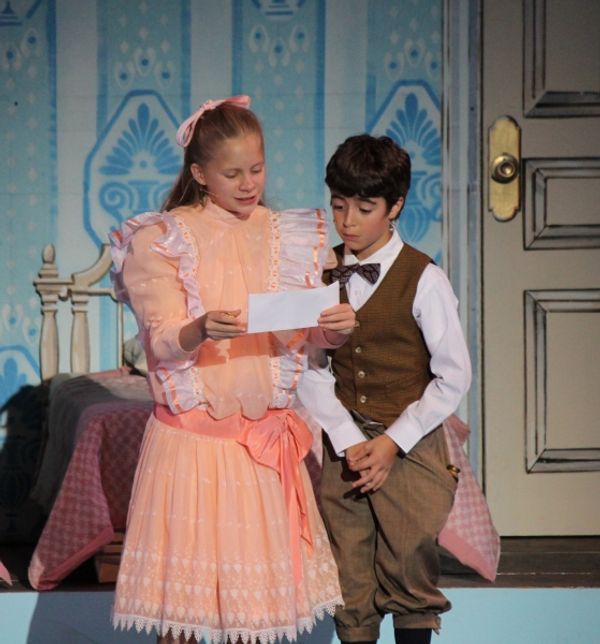 Elizabeth Teeter, Aidan Gemme  Photo