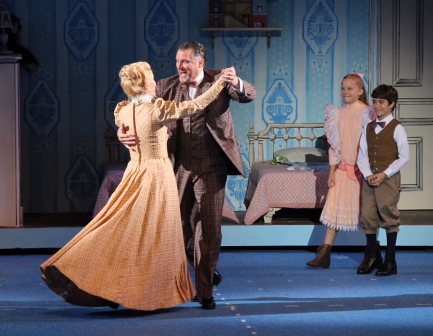 Photos and Video: First Look at Jenny Powers, Rob McClure & More in MARY POPPINS at the MUNY! Image