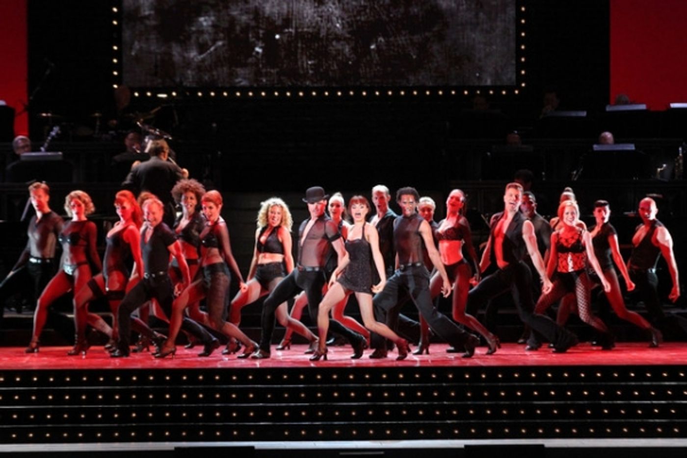 Photo Flash: Hotcha! CHICAGO Rocks the Hollywood Bowl - Samantha Barks, Ashlee Simpson and More! Image