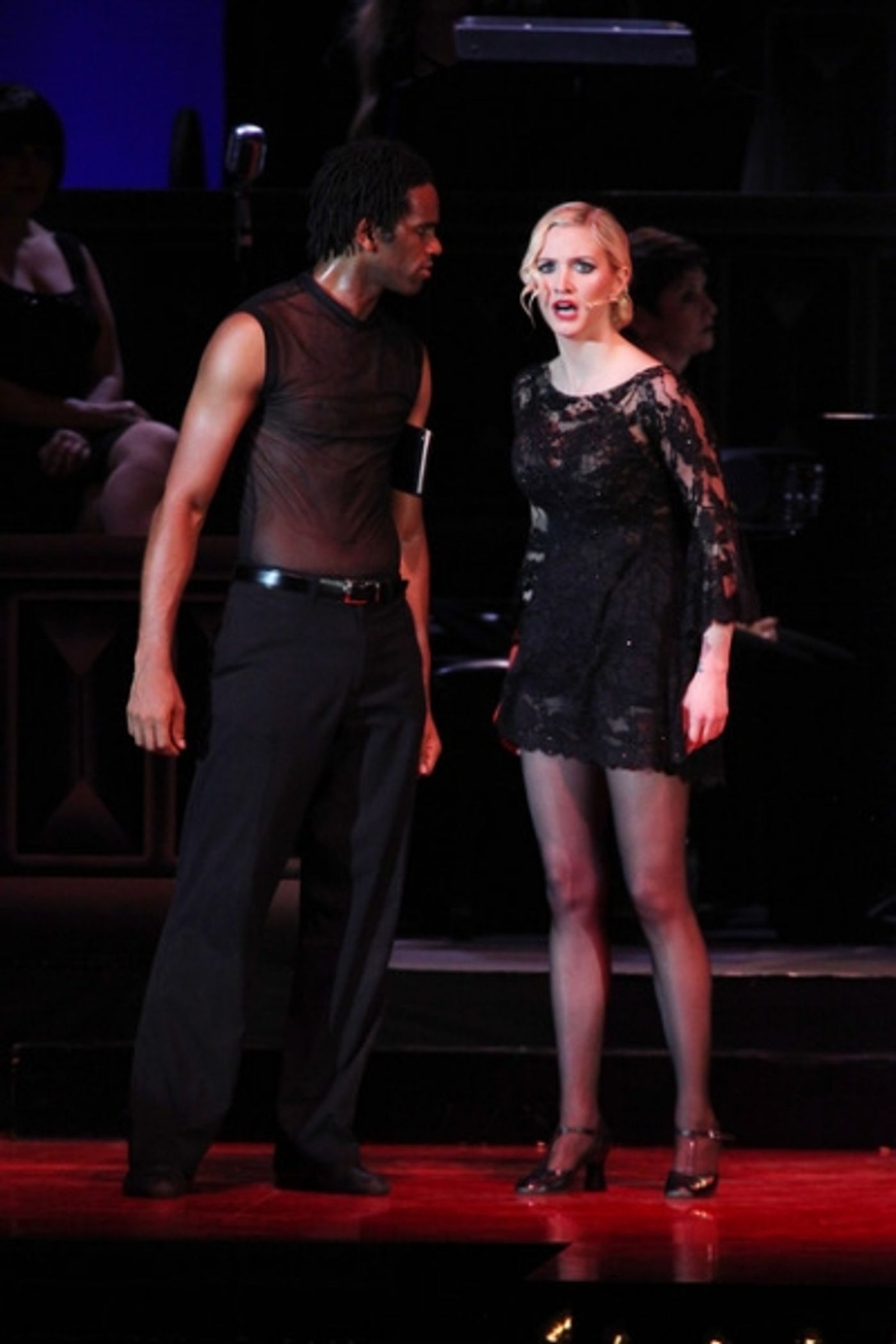 Photo Flash: Hotcha! CHICAGO Rocks the Hollywood Bowl - Samantha Barks, Ashlee Simpson and More!  Image