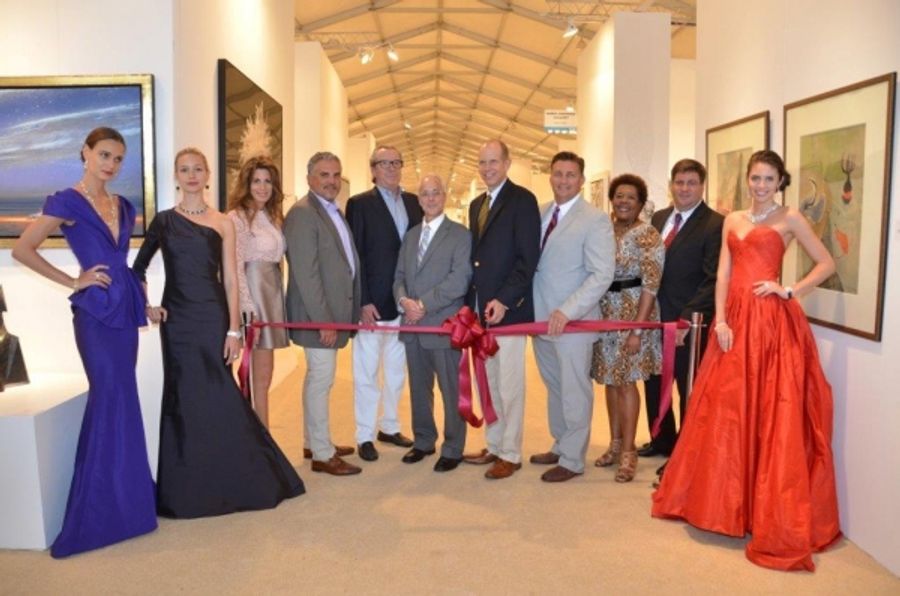 Photo Coverage: Thousands Attend Art Southampton VIP Preview Image