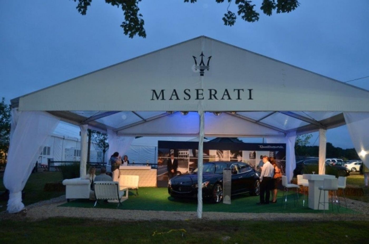 Photo Coverage: Thousands Attend Art Southampton VIP Preview  Image