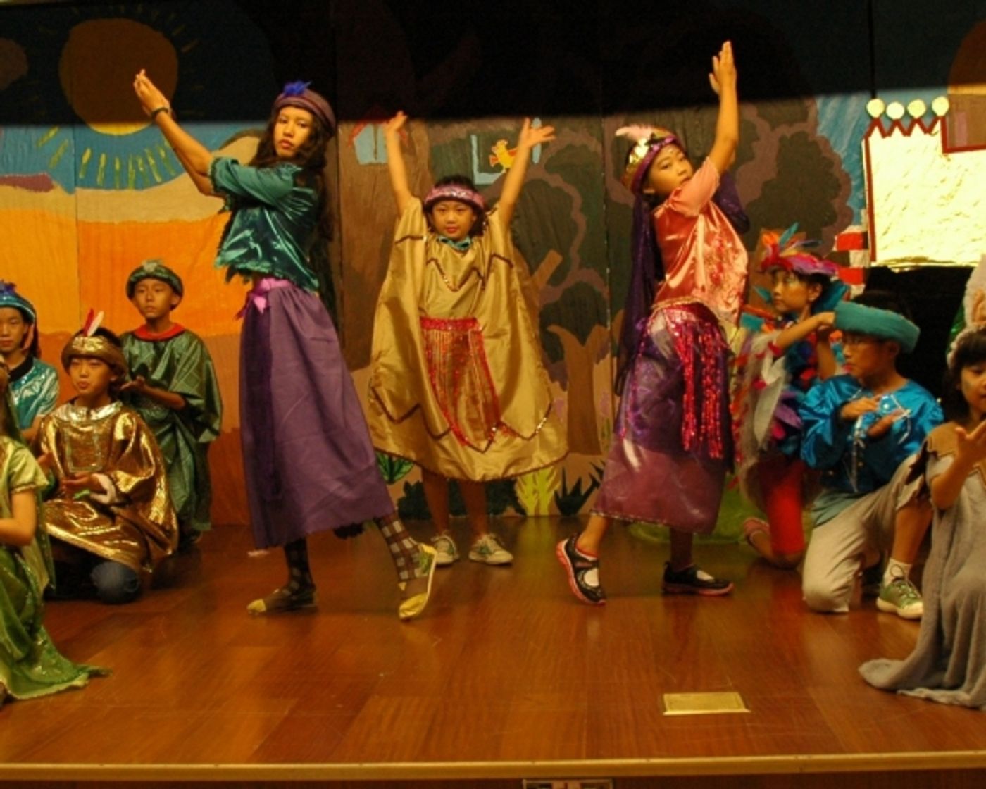 Photo Coverage: Beijing Playhouse Academy of Performing Arts' Performance of Ali Baba and the Forty Thieves  Image