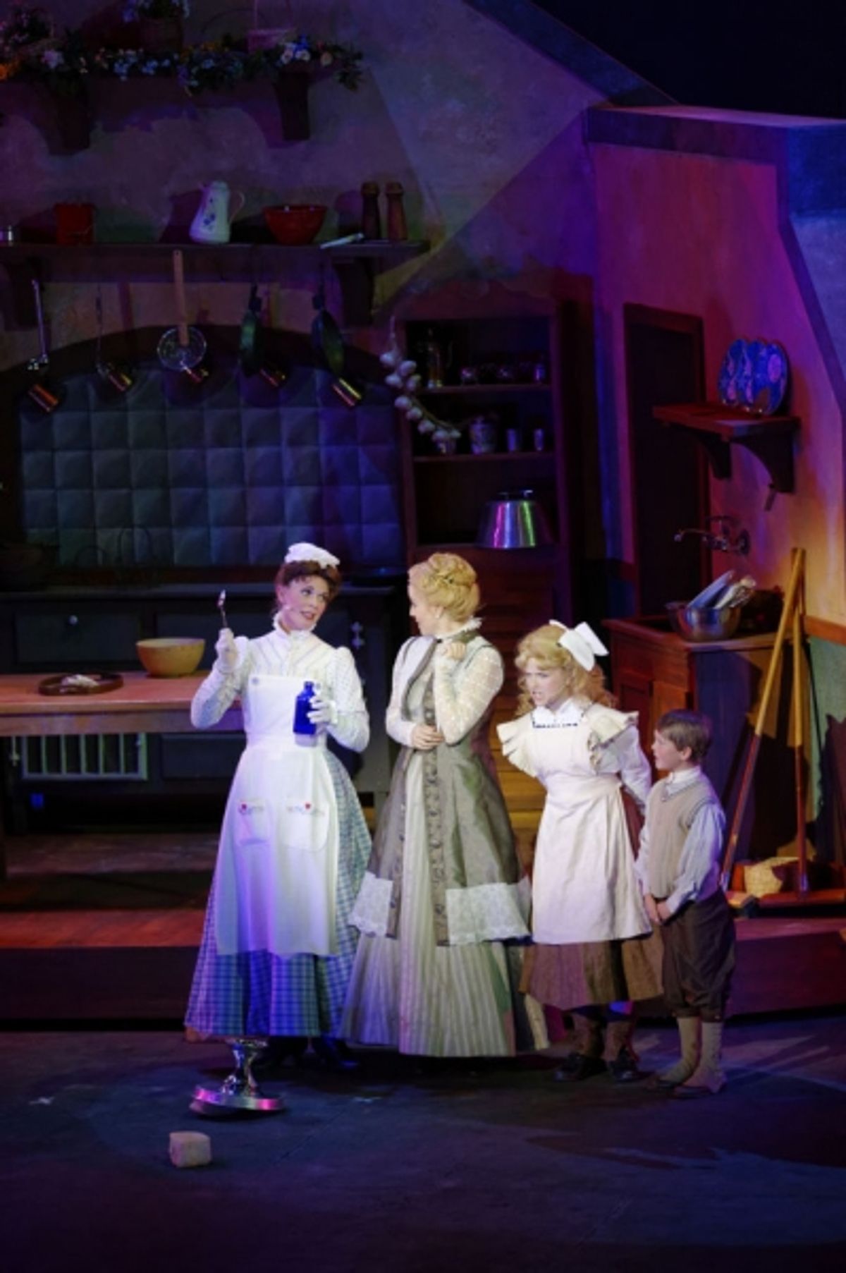 Mindy Smoot Robbins, Jennifer Evans, Lauren Allen and Grant Westcott at 