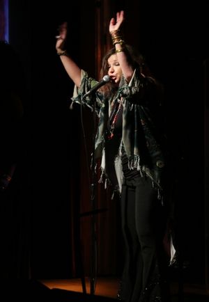 Mary Bridget Davies @ BroadwayWorld Mary Bridget Davies Photo