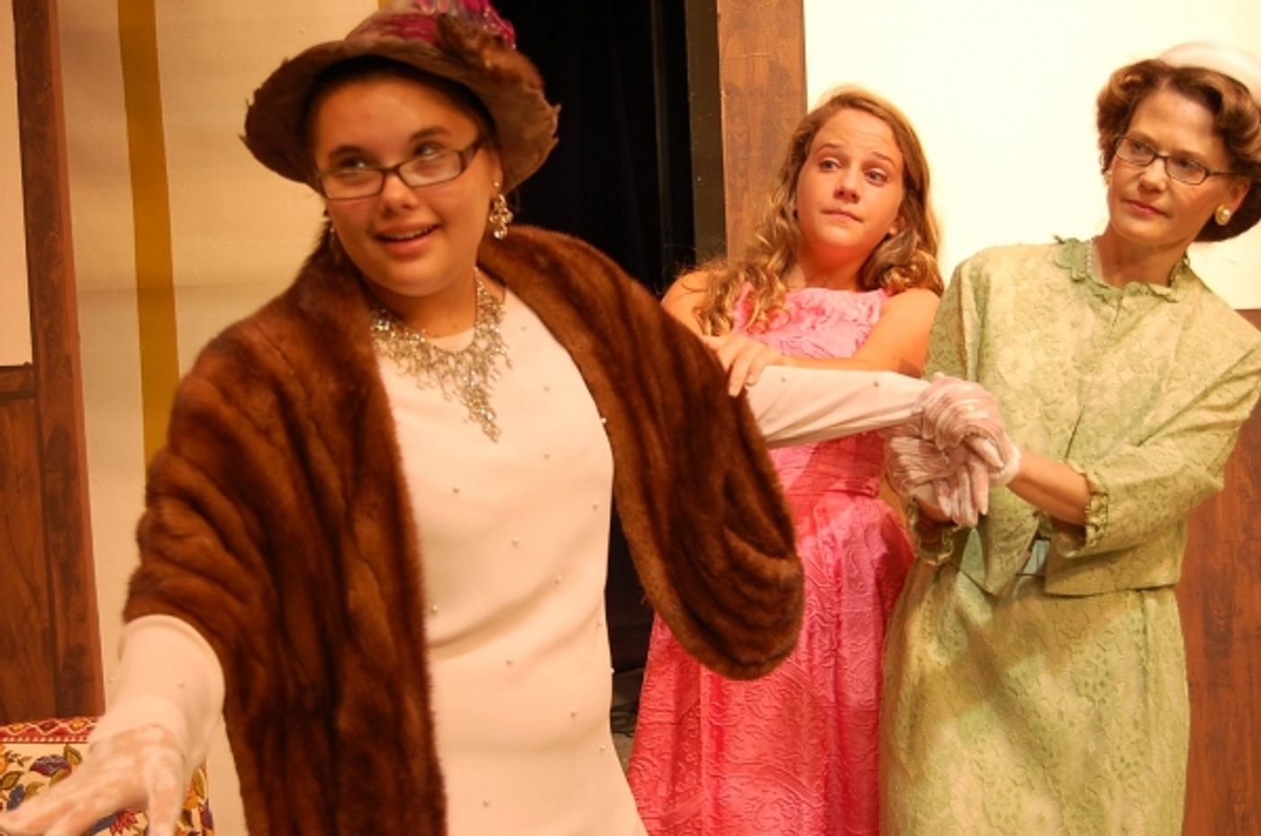 Photo Flash: Extended Look at DreamWrights Youth and Family Theatre's HARVEY  Image