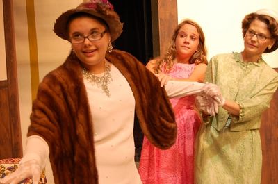 Tara Fitz, Taylor Litke, Lisa Welch-Sweeney Photo