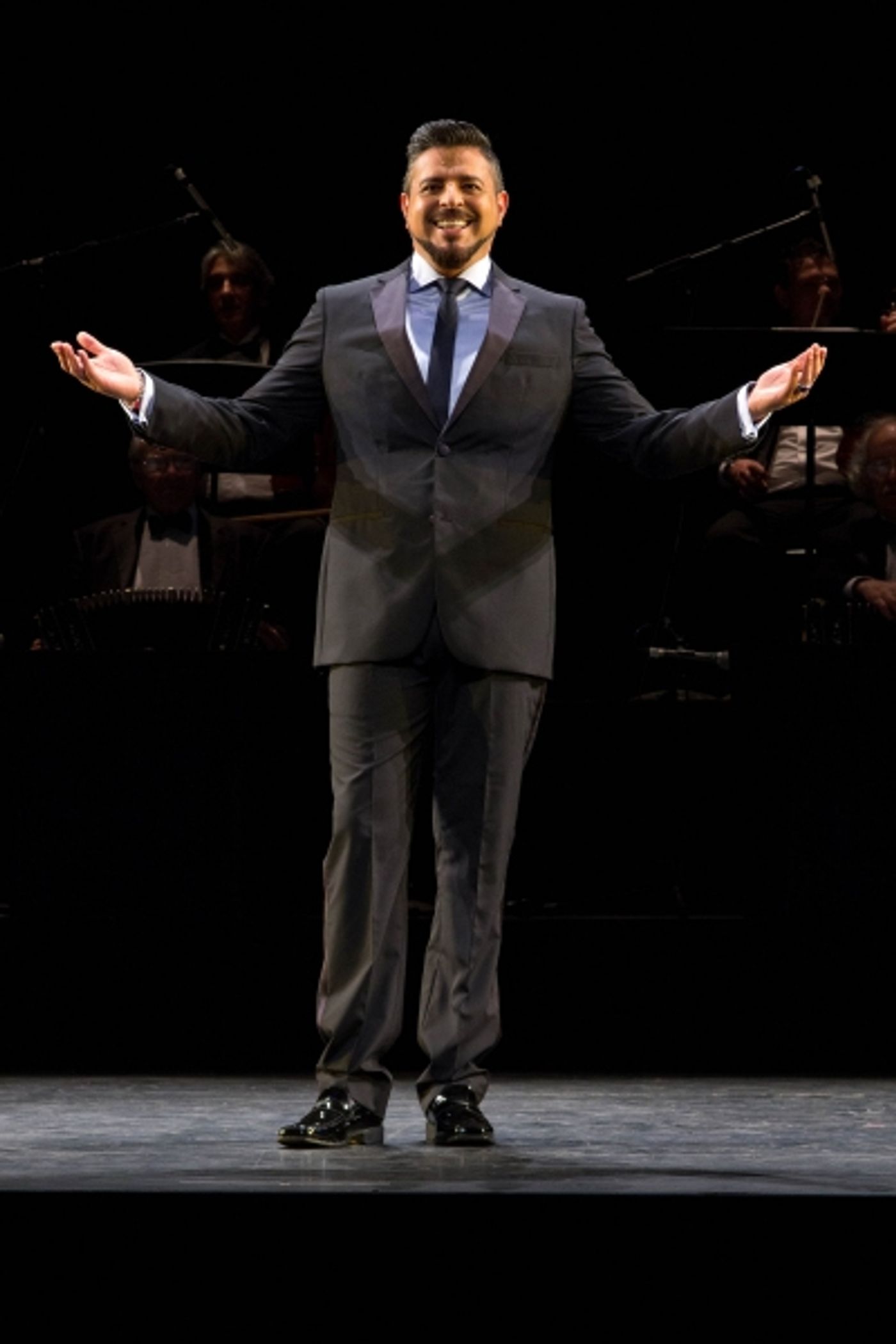 Photo Coverage: Salsa Star Luis Enrique Joins FOREVER TANGO! Image