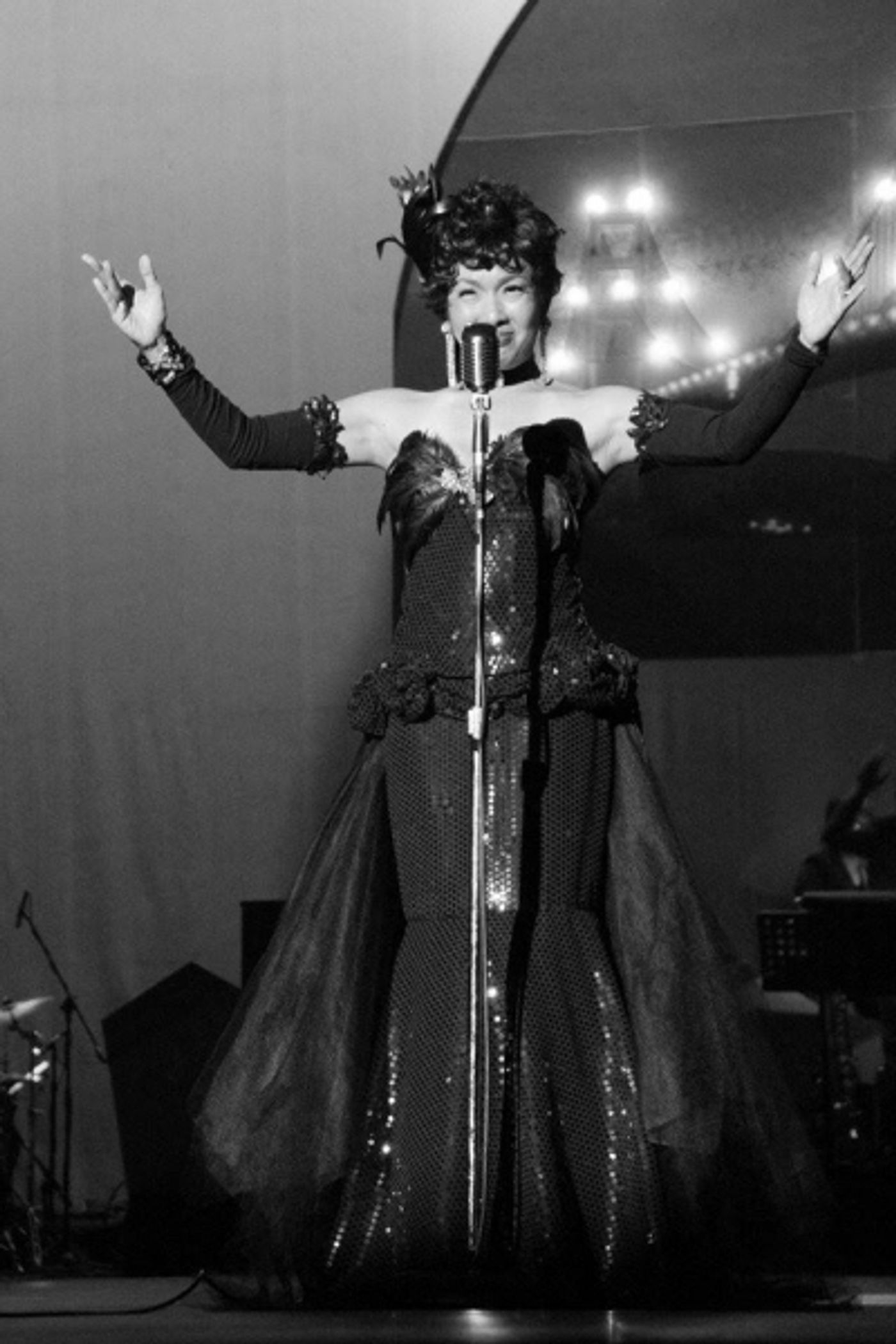 Photos: KATY! Enters Last Weekend; Rave Reviews Pour In  Image