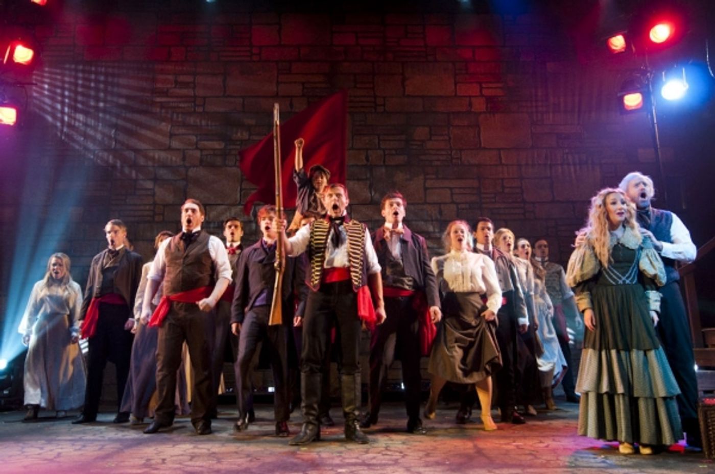 Photo Flash: First Look at Bart Shatto, Todd Alan Johnson and More in Surflight's LES MISERABLES  Image