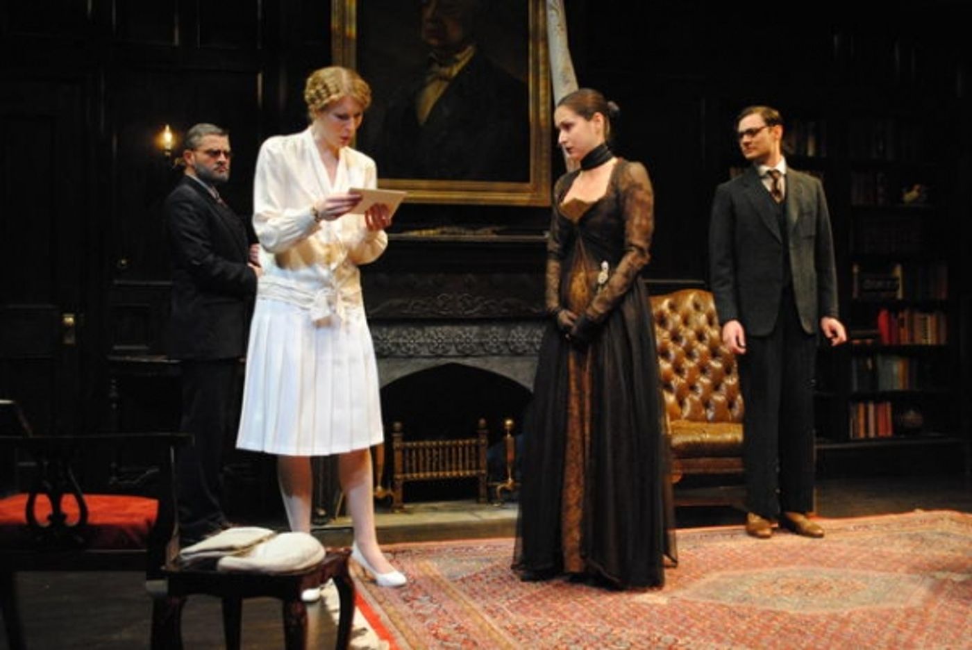 Photo Flash: First Look at Berkshire Theatre Group's THE CAT AND THE CANARY  Image