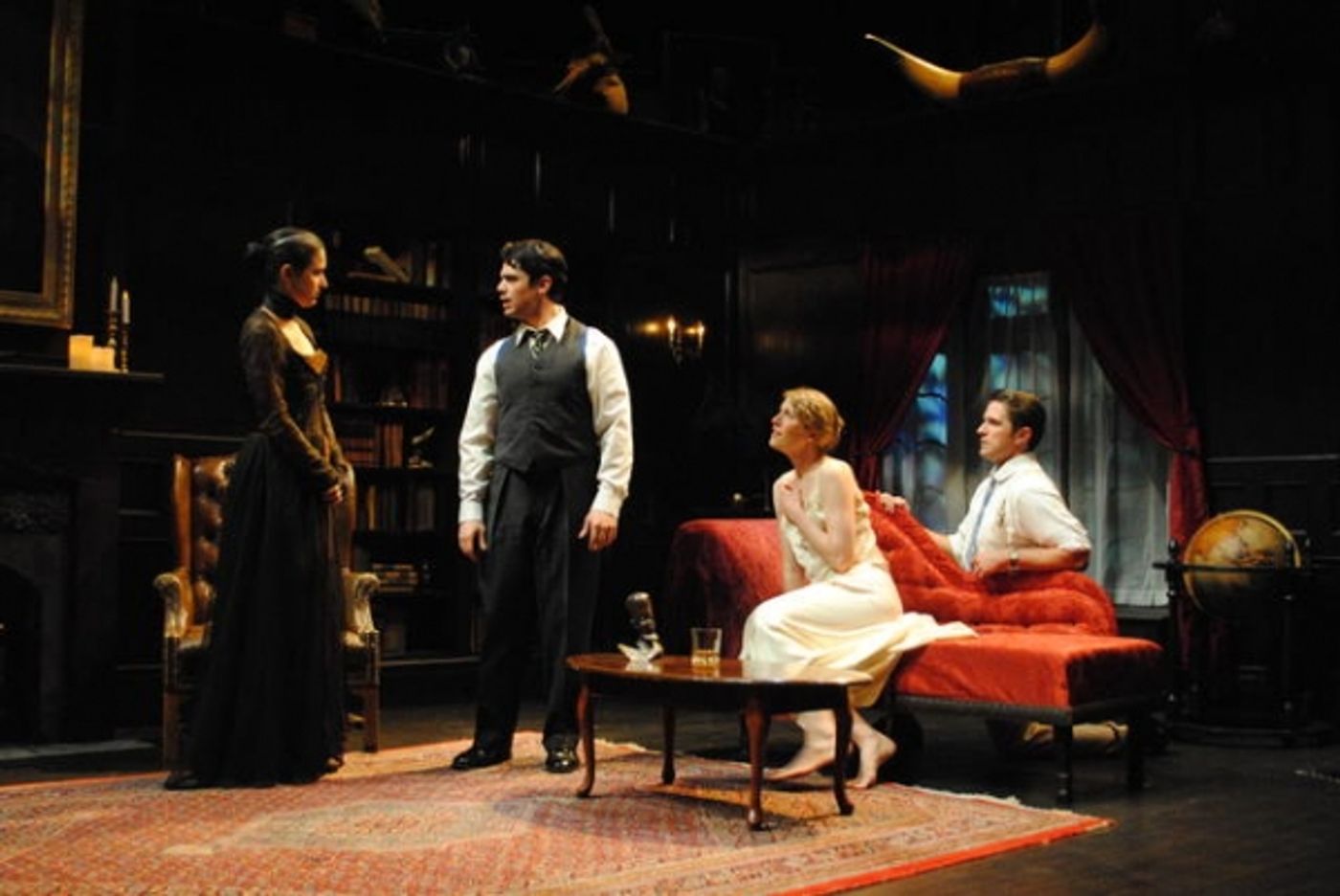 Photo Flash: First Look at Berkshire Theatre Group's THE CAT AND THE CANARY  Image