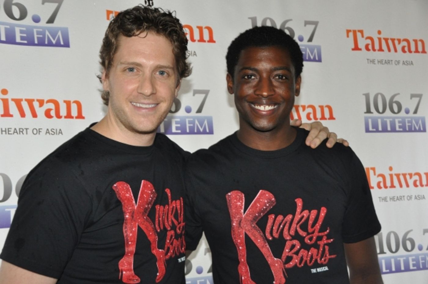Photo Coverage: KINKY BOOTS, FIRST DATE, BIG FISH & More Visit BROADWAY IN BRYANT PARK! Image