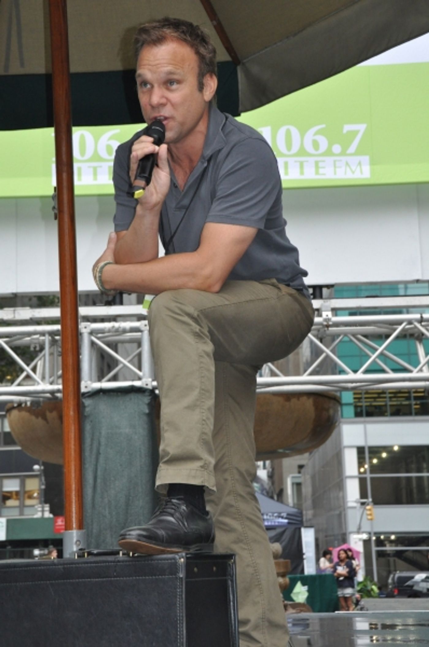 Photo Coverage: KINKY BOOTS, FIRST DATE, BIG FISH & More Visit BROADWAY IN BRYANT PARK! Image