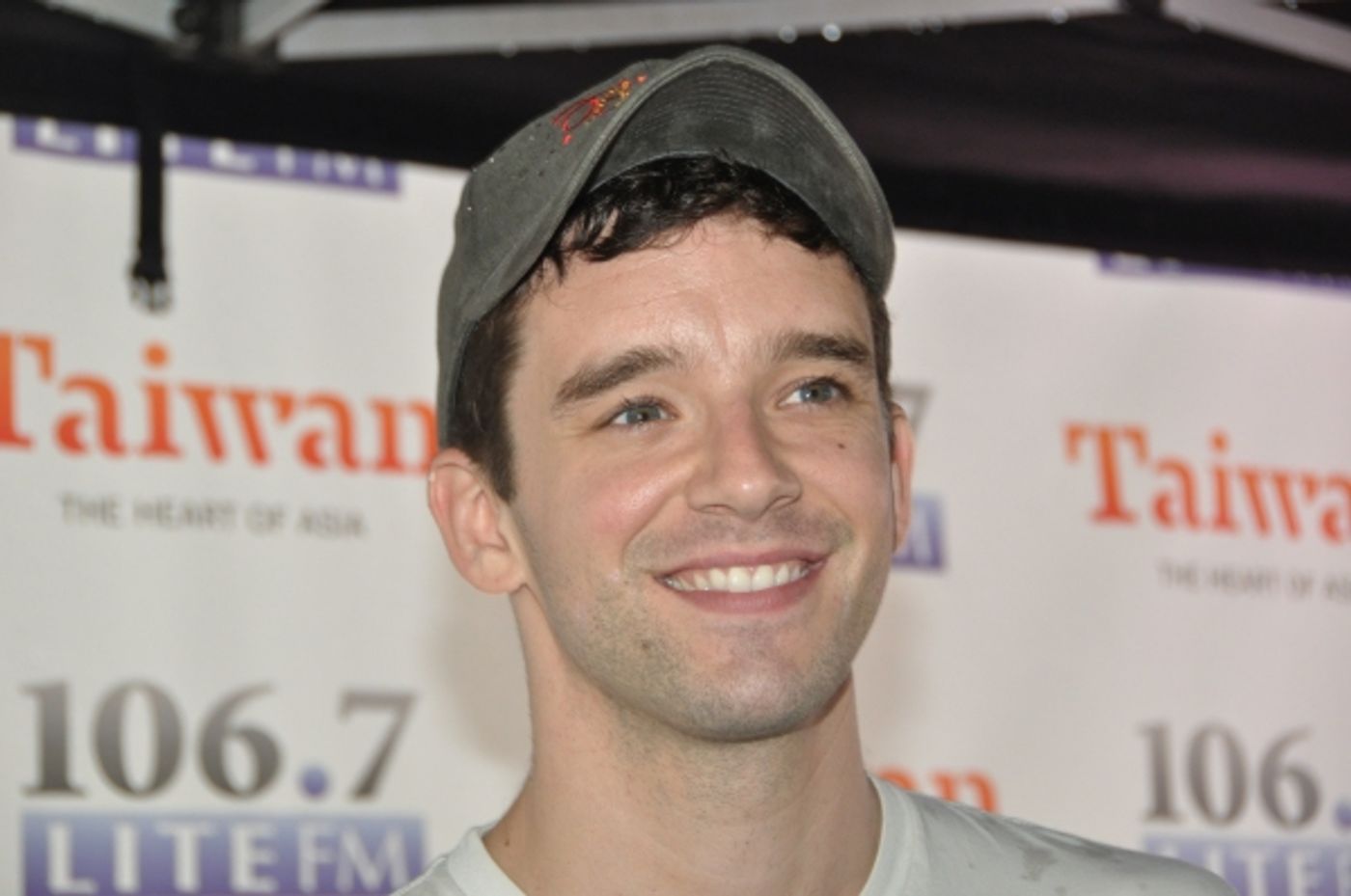 Photo Coverage: KINKY BOOTS, FIRST DATE, BIG FISH & More Visit BROADWAY IN BRYANT PARK! Image