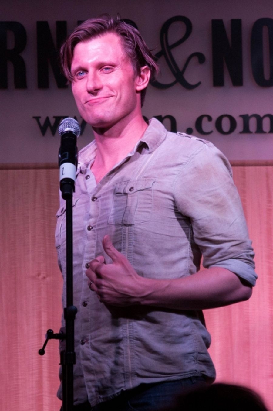 Photo Coverage: Kate Baldwin, Brian D'Arcy James & PJ Griffith Sing GIANT at Barnes & Noble! Image