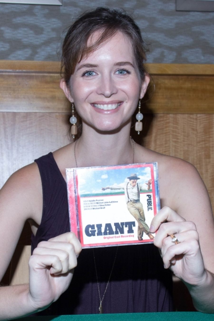 Photo Coverage: Kate Baldwin, Brian D'Arcy James & PJ Griffith Sing GIANT at Barnes & Noble! Image