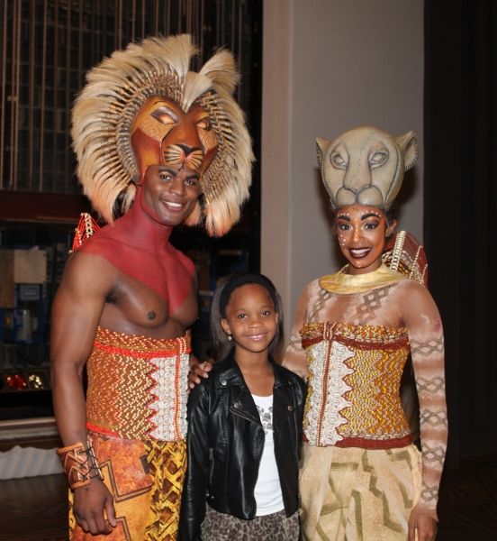Photos: Quvenzhane Wallis Visits THE LION KING! — photo 1 of 6